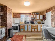 Casă cu 5 camere in Barzava 