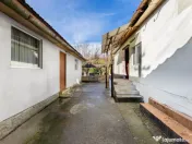 Casă cu 5 camere in Barzava 