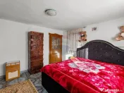 Casă cu 5 camere in Barzava 