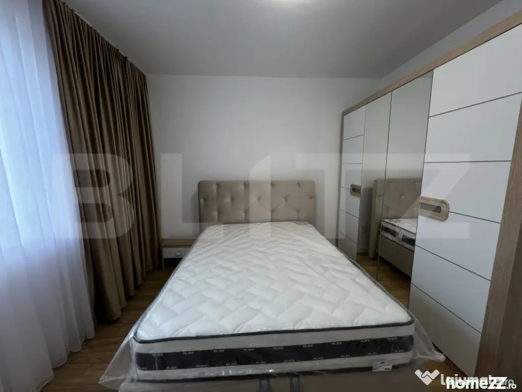 Apartament cu 3 camere, prima închiriere, parcare subteran?
