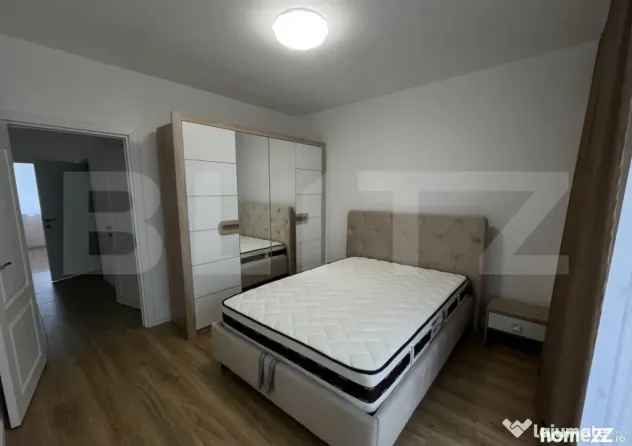 Apartament cu 3 camere, prima închiriere, parcare subteran?