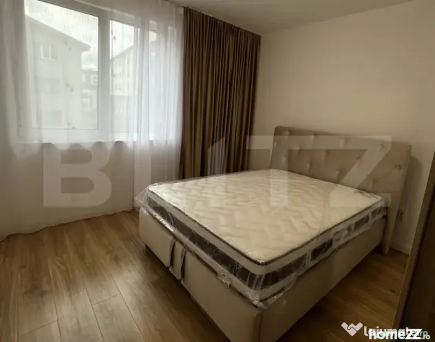 Apartament cu 3 camere, prima închiriere, parcare subteran?