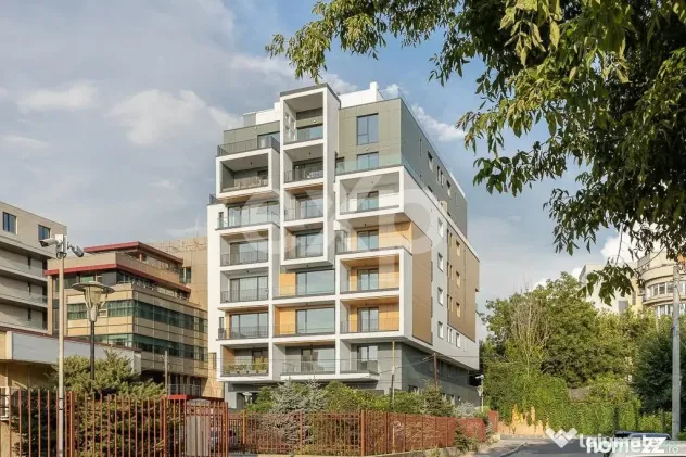Apartament 3 camere de vanzare- Rahmaninov- vedere parc