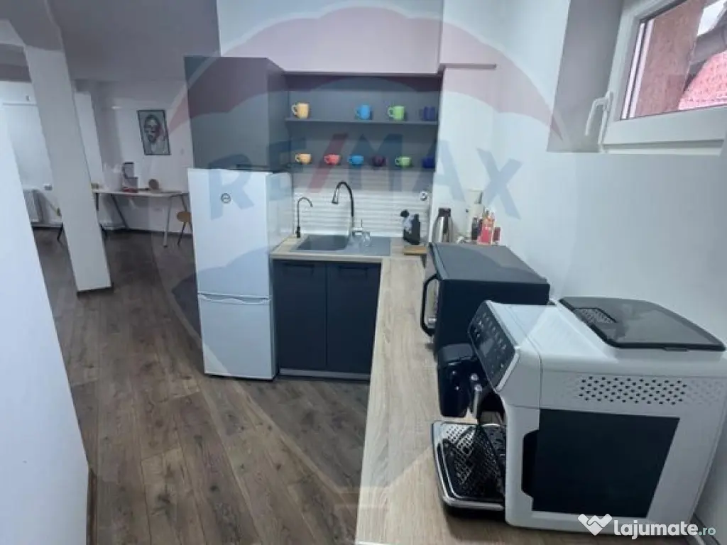 Spațiu de birouri de închiriat, clădire nouă, zonă c...