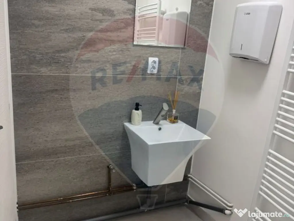 Spațiu de birouri de închiriat, clădire nouă, zonă c...