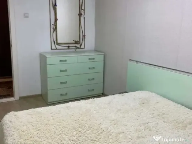 3 Camere zona Gorjului