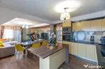 PENTHOUSE de vânzare, Grădina cu Magnolii + 3 locuri de...