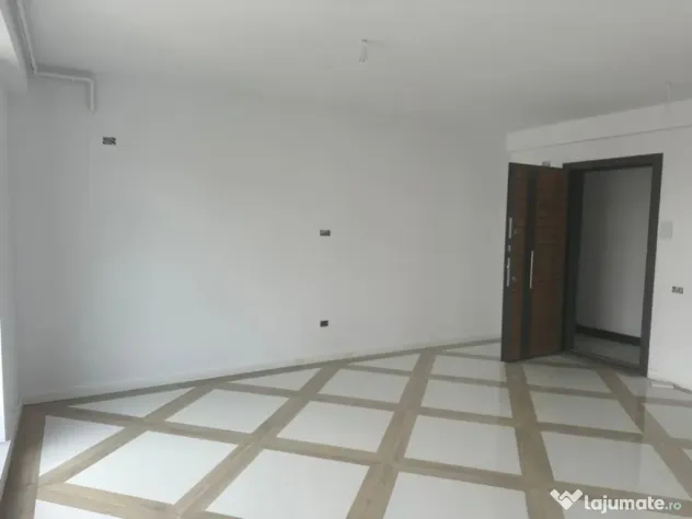 Apartament 2 camere de vanzare, situat in Tomis Plus, Consta