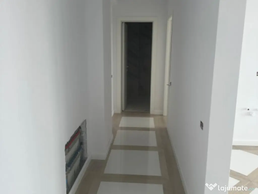 Apartament 2 camere de vanzare, situat in Tomis Plus, Consta