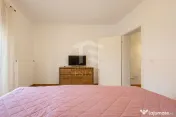 Casa individuala la pret de duplex langa padure | Comisio...