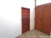 Spațiu comercial 75 mp Piata Catedralei. Vitrină si acc... 