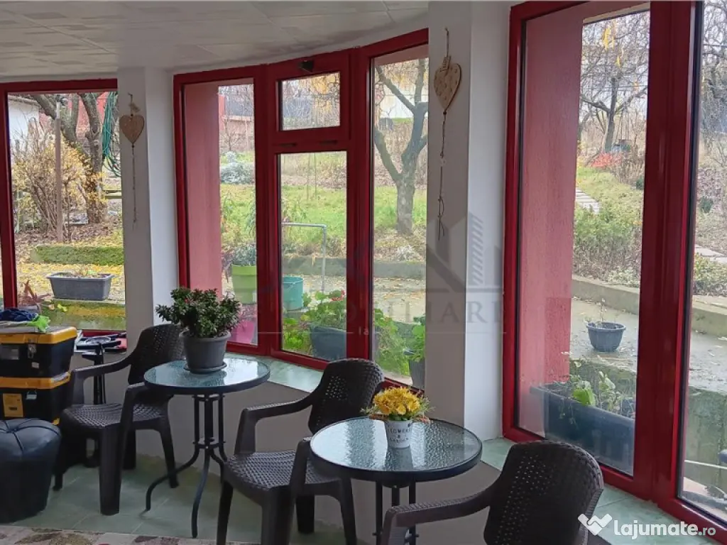 Ocazie! Barnova str Principala Vila P 1 M 225mp Teren 600mp