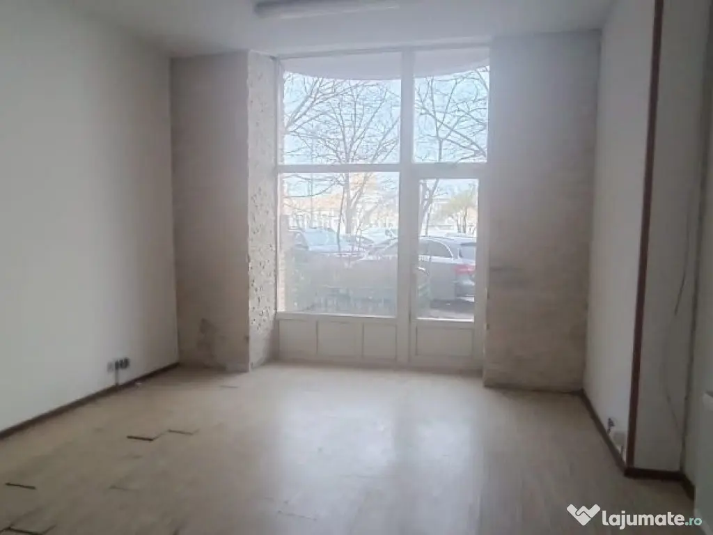 Spațiu Cafenea, Salon Cos., Cab.Stomat. !Vis a vis de Ca...