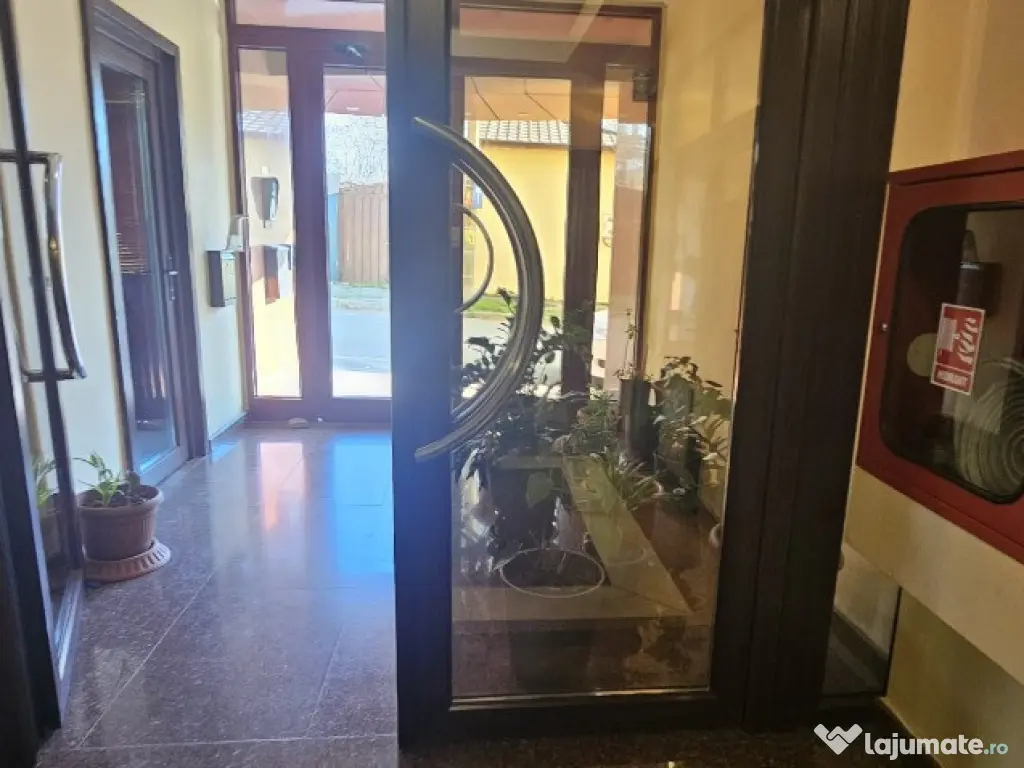 Hotel de vanzare , D+P+MZ+5