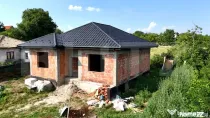 Casă 3 camere si beci, nouă 2026 – parter, vedere superb