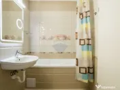 Apartament 3 camere cu 2 locuri de parcare si boxa Coresi 