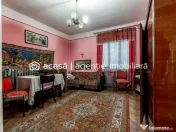 Casă + livadă tânără + curte 2.500 mp în Dorobanți 