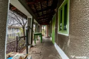 Comuna Dorobanți | Casă și livadă 