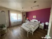 Vila spatioasa cu 3 apartamente in Fundeni Dobroiesti 