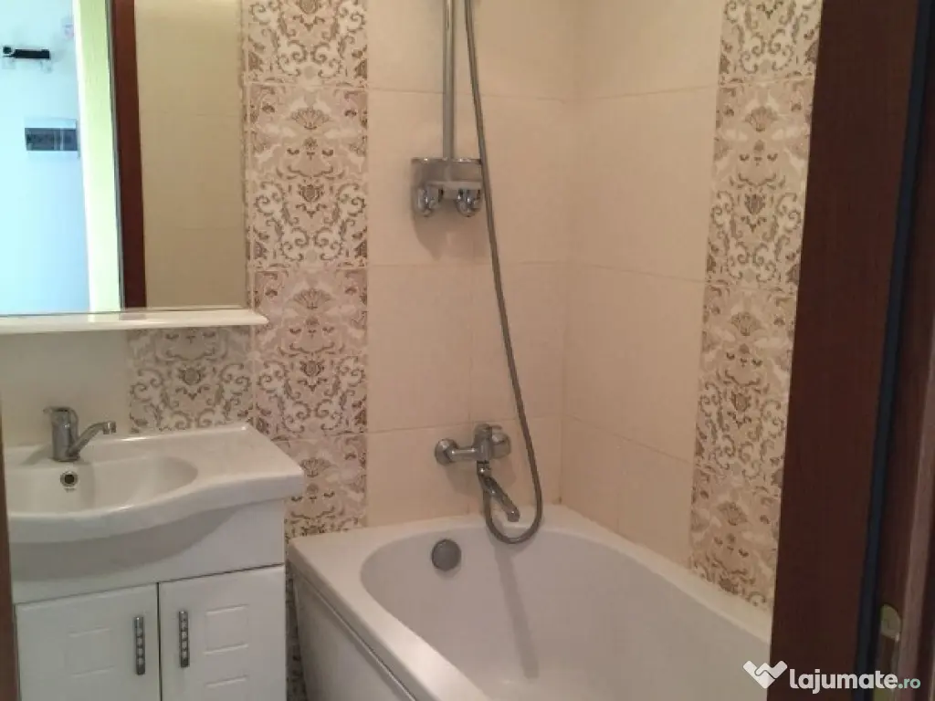 2 Camere zona Armeneasca