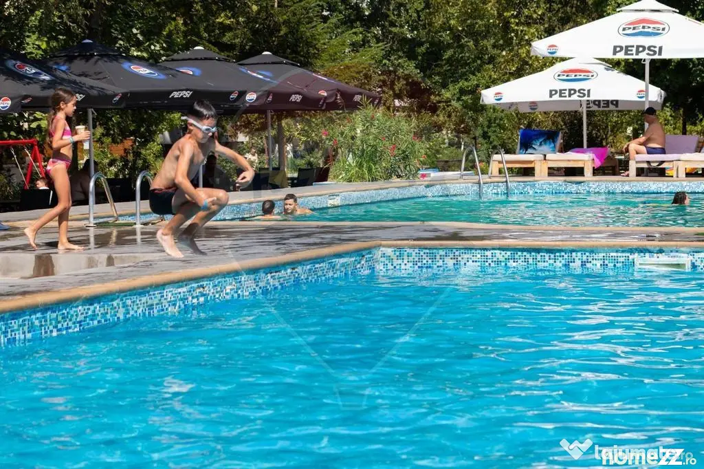 DE VANZARE Complex Hotelier Constanta | Mamaia | Plaja | ...