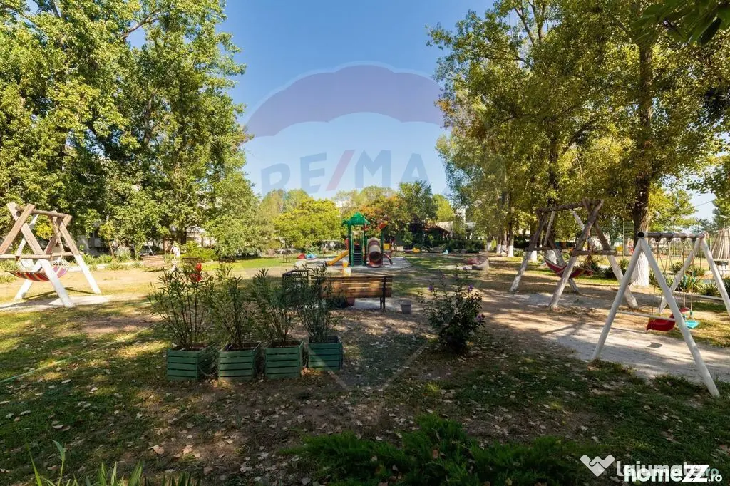 DE VANZARE Complex Hotelier Constanta | Mamaia | Plaja | ...