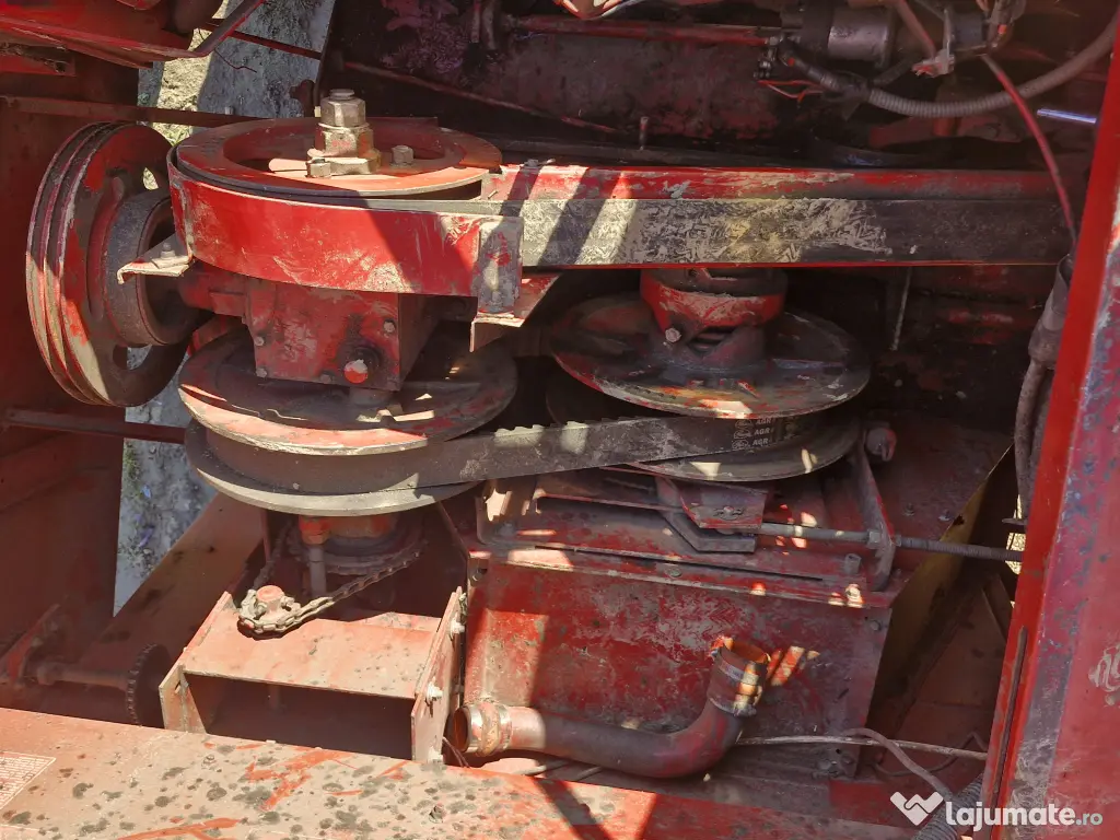 Tractor fiat 780 si combina international 1460