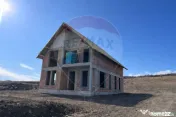 Casa individuala de vanzare in Salicea! 145 MP, 900 MP Teren 