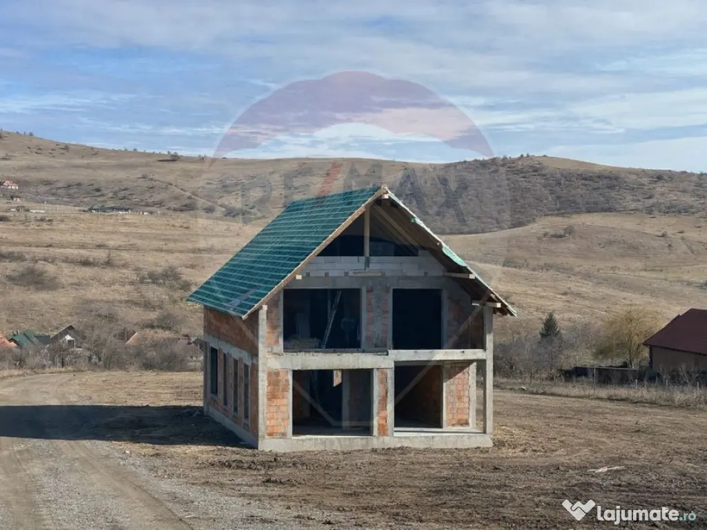 NOU! Casa individuala de vanzare in Salicea! 145 MP, 900 ...