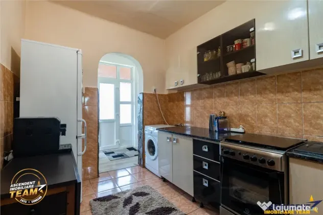 FILM! Casa individuala,cu 4 camere,1.200mp teren,priveliste