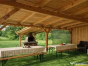 FILM! Resedinte montane,mobilate,echipate, jacuzzi,piscina,p 