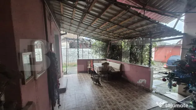 Casa cu 4 dormitoare de vanzare, 190 mp, 1306 mp teren, pe s