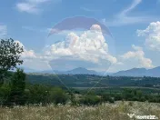 Teren intravilan 857 mp/împrejmuit/vedere la munți 