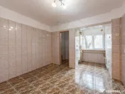 Apartament 5 camere an 1992 zona Rolast-Jumbo 0% Comision 
