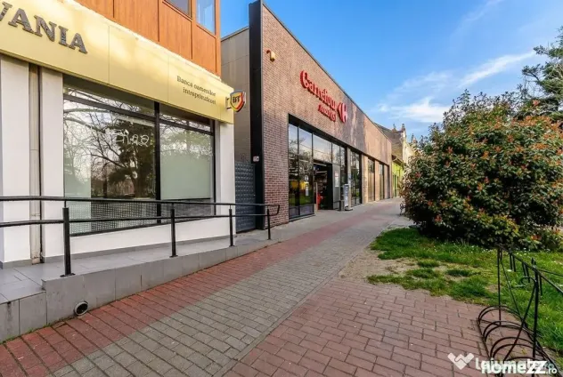Spatiu comercial de vanzare cu chirias supermarket Profi