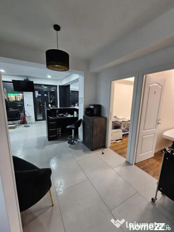 Spatiu comercial, 102 mp, salon de infrumusetare complet ech - Malu Mare (Dolj)