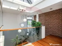 Clădire de birouri Micalaca pe principală, vad si vizib...