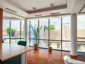 Clădire de birouri Micalaca pe principală, vad si vizib... 