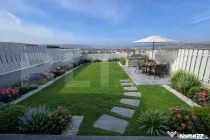 Apartament spatios 68mp, 3 camere, garaj si gradina mare 125