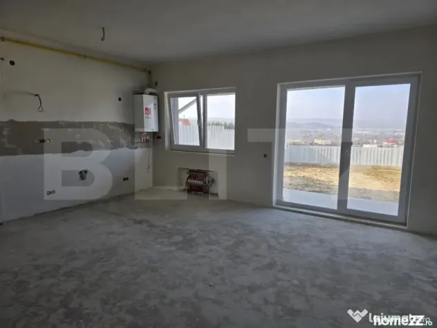 Apartament spatios 68mp, 3 camere, garaj si gradina mare 125 - Apahida (Cluj)