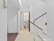 Apartament cu 3 camere NOU RENOVAT, PRIMA ÎNCHIRIER - zo... 