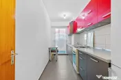 Apartament cu 3 camere NOU RENOVAT, PRIMA ÎNCHIRIER - zo... 