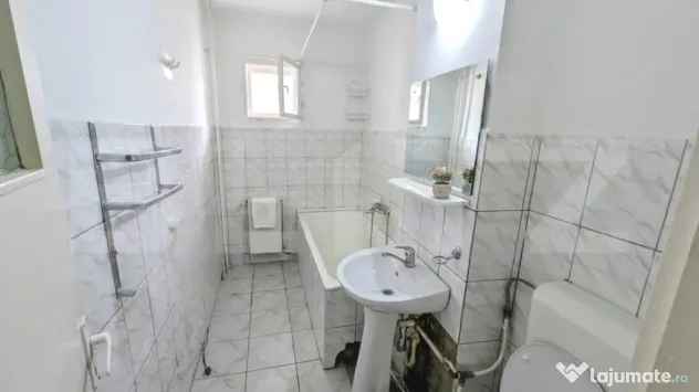 Apartament 2 camere, 46.50 mp, zona Cetate