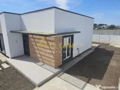 Casa moderna parter / 4 Camere / 2 Bai / Teren 444 mp 