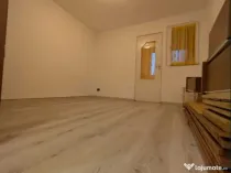 Garsoniera semidecomandata - zona Tractorul