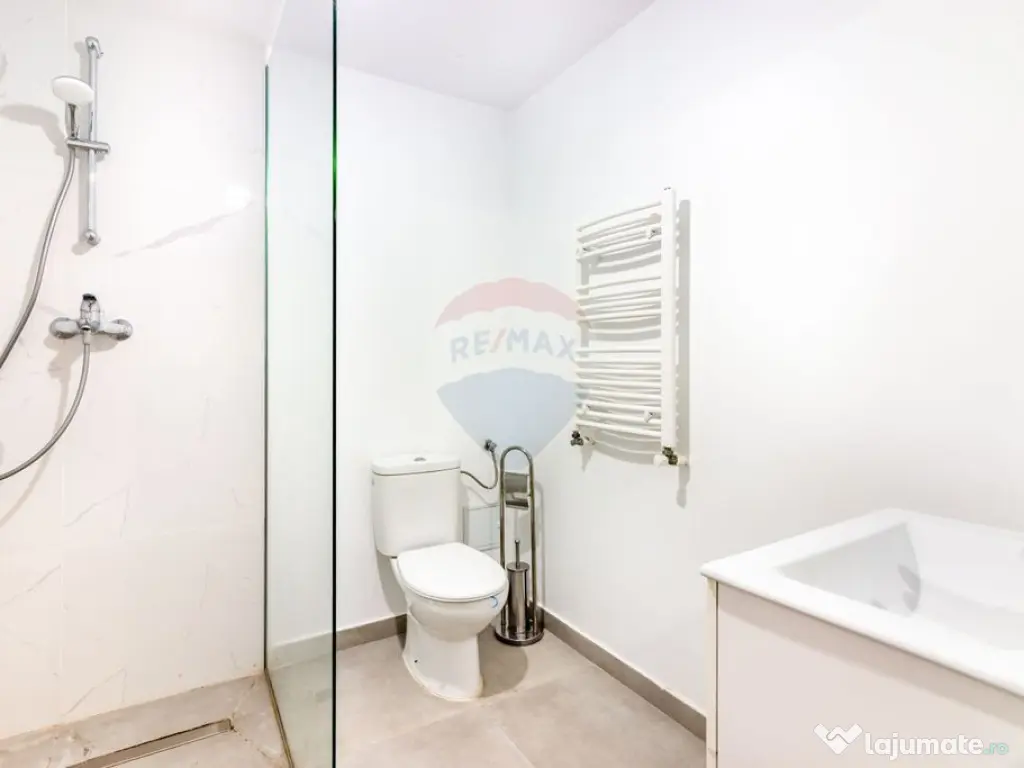 Vanzare Vila 5 camere cu terase mari si priveliste direct...