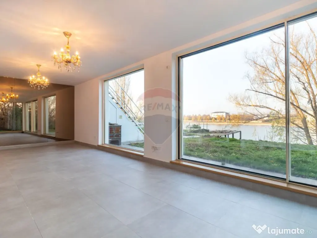 Vanzare Vila 5 camere cu terase mari si priveliste direct...