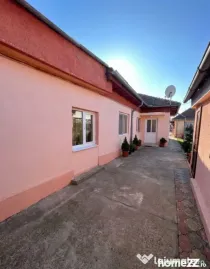 Casa de vanzare, situata in KM 5 - Constanta