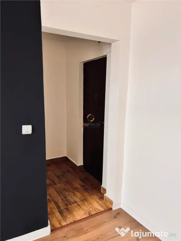 Garsoniera Renovata Modern