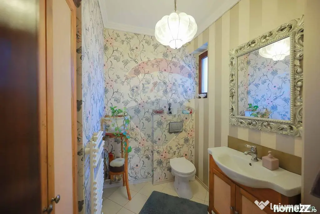 Casă 5 camere cu garaj, 230 mp utili, teren 503 mp, Nuf?...